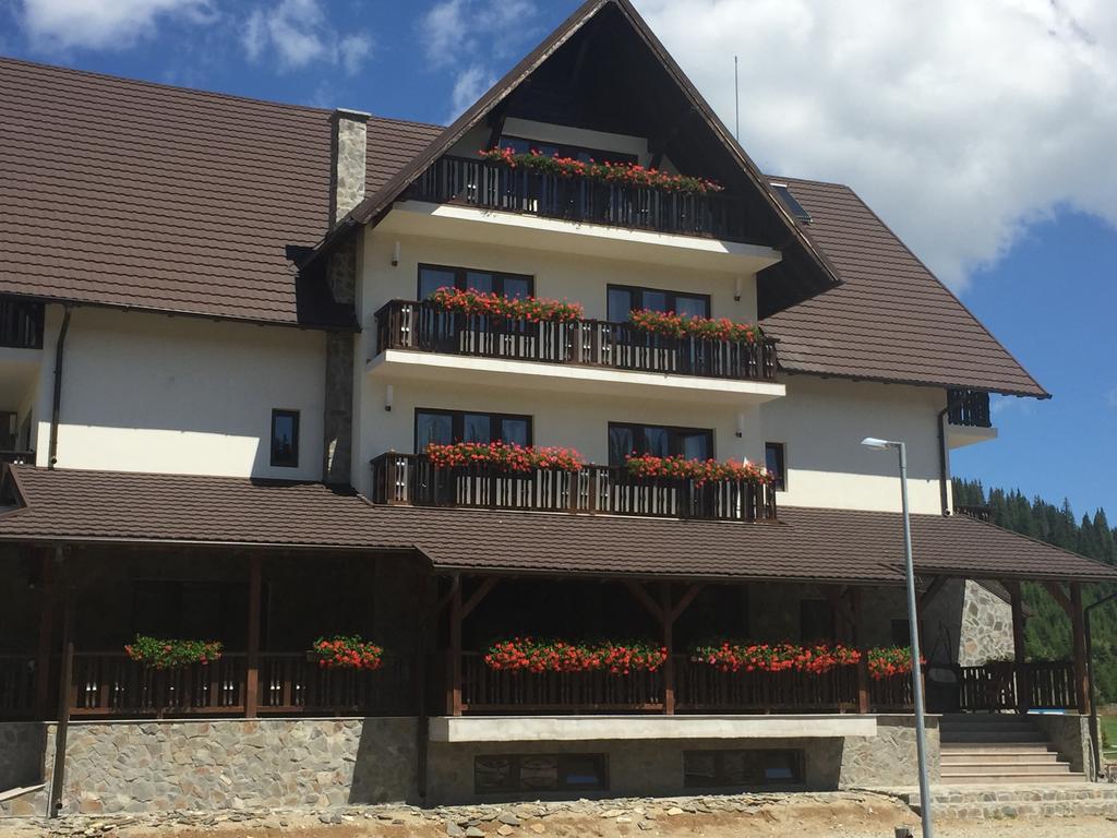 Poarta Raiului Hotel Tau Bistra Exterior photo